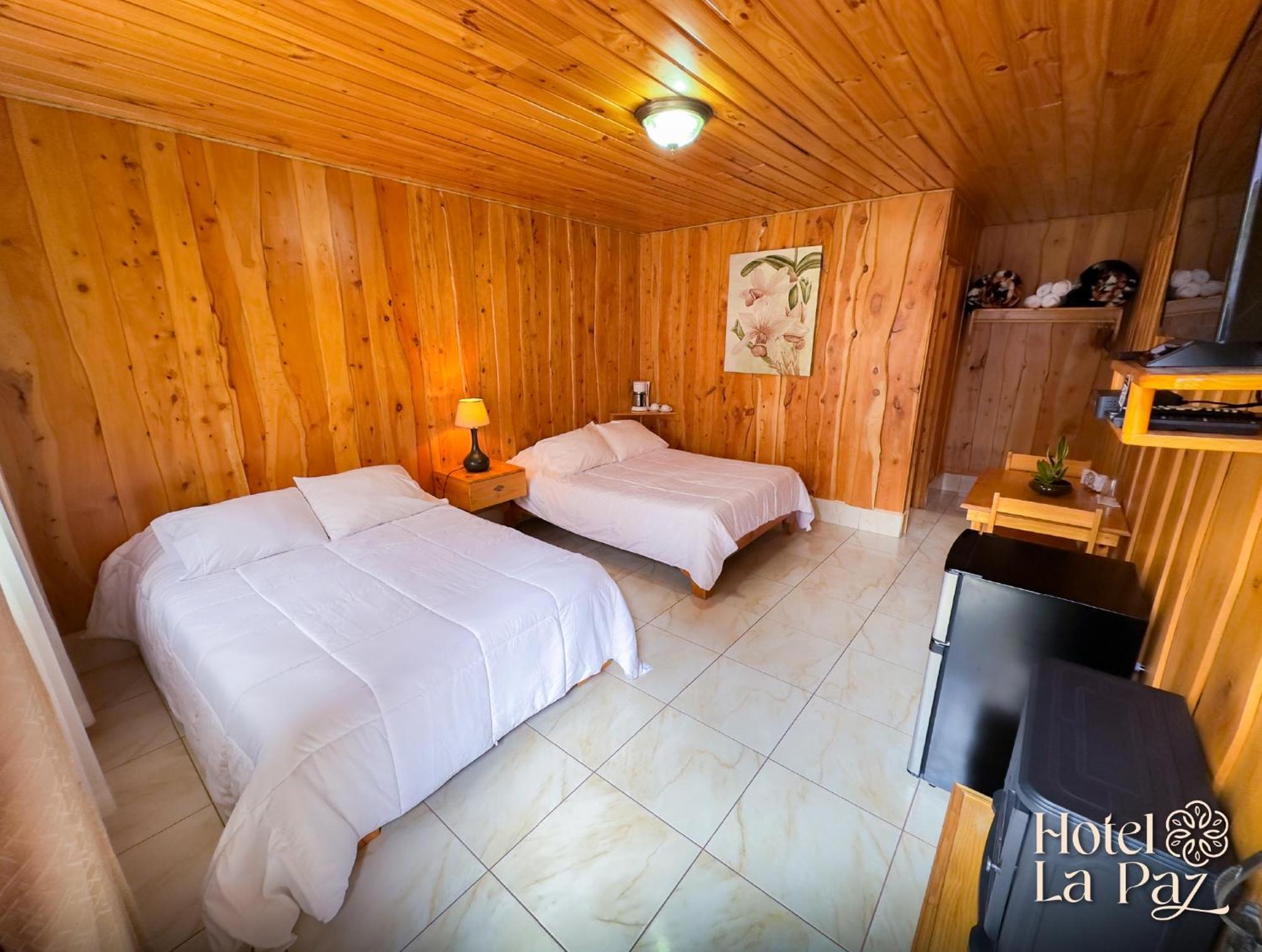 Hotel La Paz Poasito エクステリア 写真
