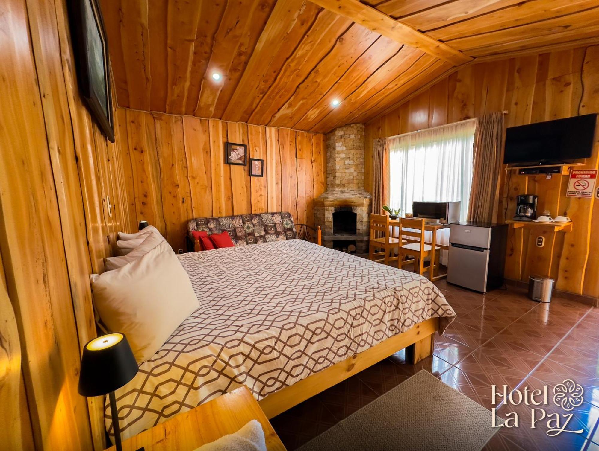 Hotel La Paz Poasito エクステリア 写真