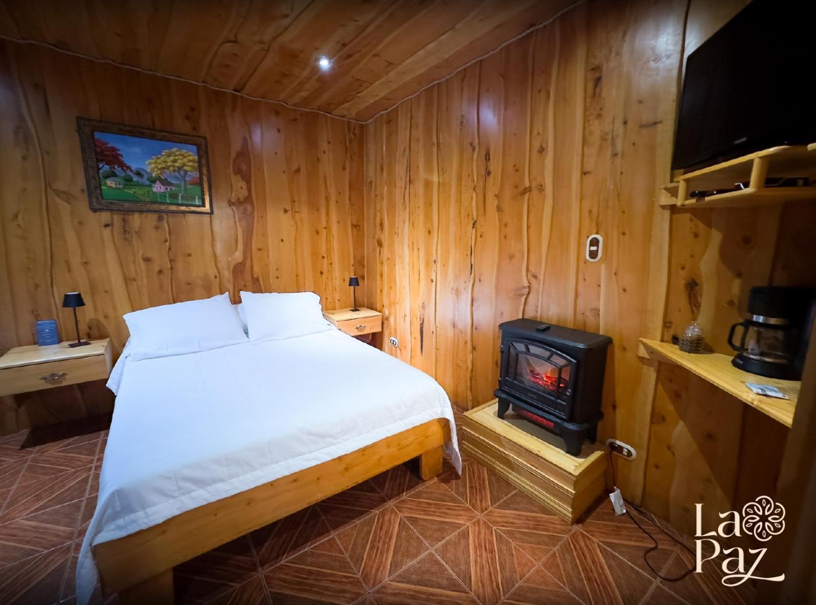 Hotel La Paz Poasito エクステリア 写真