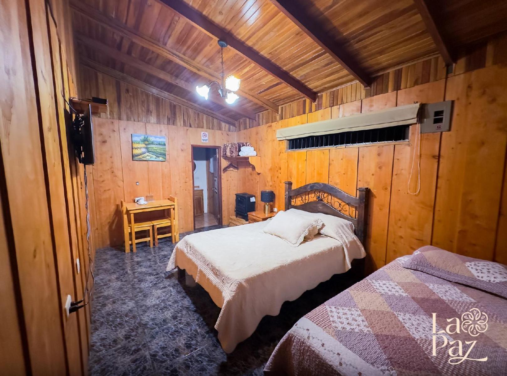 Hotel La Paz Poasito エクステリア 写真