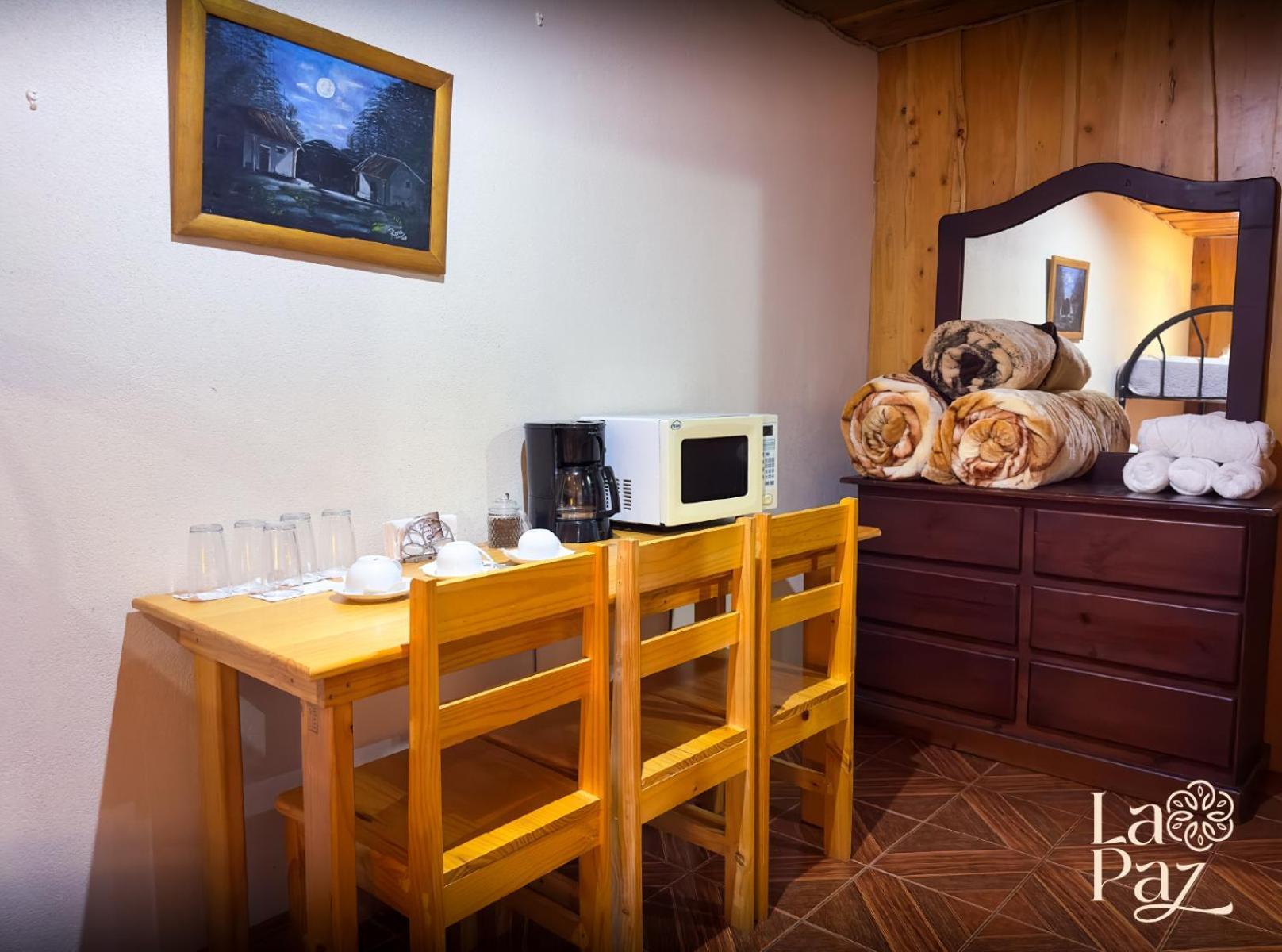 Hotel La Paz Poasito エクステリア 写真